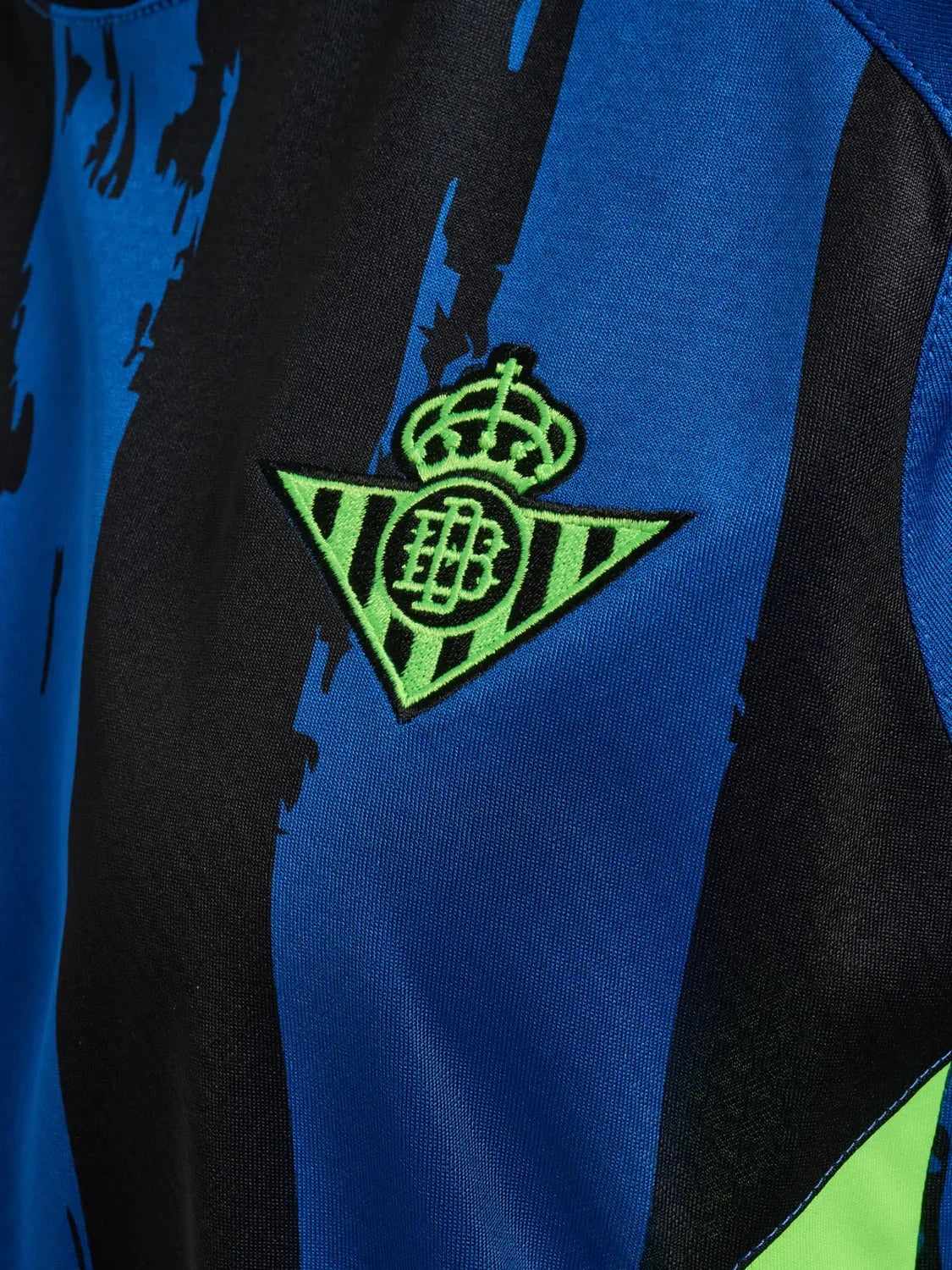 Third 26/27 Women’s Shirt